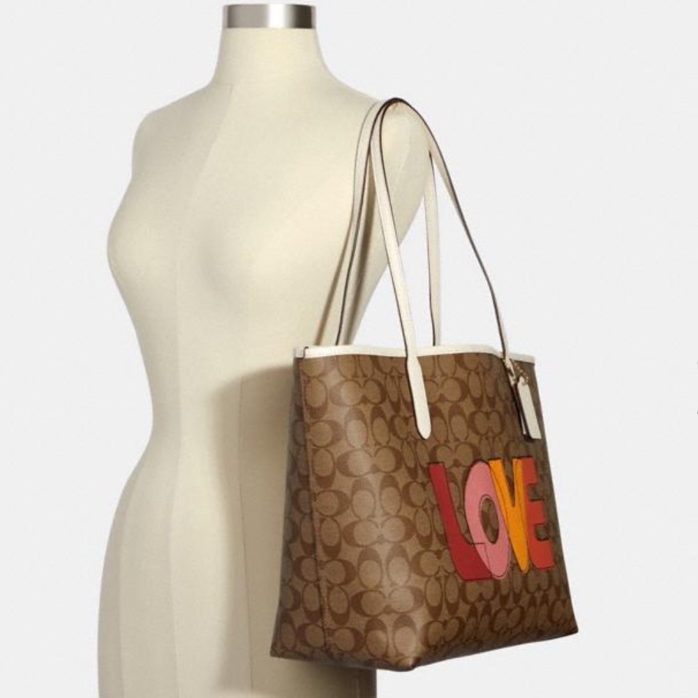 Coach City Tote Signature Canvas With Love Print - Picture 9 of 10